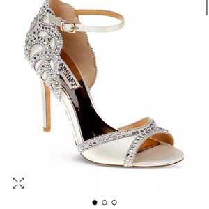 Badgley Mischka- Roxy Vintage High Heels